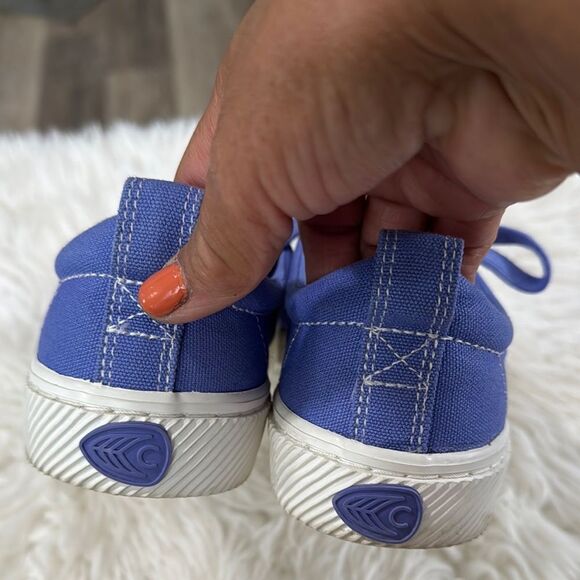 CARIUMA PANTONE Purple Sneaker Size 8 - Picture 4 of 12